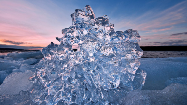 Лед в замерзающих каплях похож на губку, выяснили ученые. ученые, вода, лед, губка, Китай
