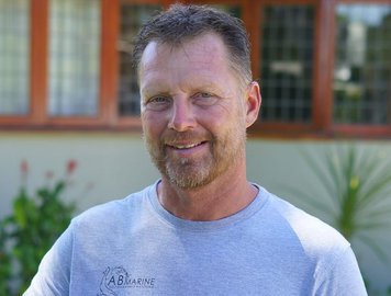 Дайвер выбрался из пасти кита живой и невредимый