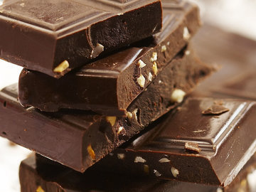 Горький шоколад продлевает жизнь