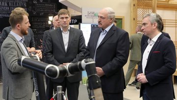 Лукашенко: белорусы живут в очень опасном месте